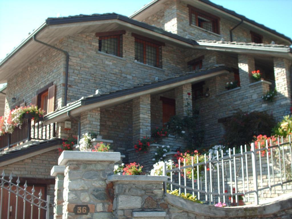 Gignod B&B Les Fleurs المظهر الخارجي الصورة
